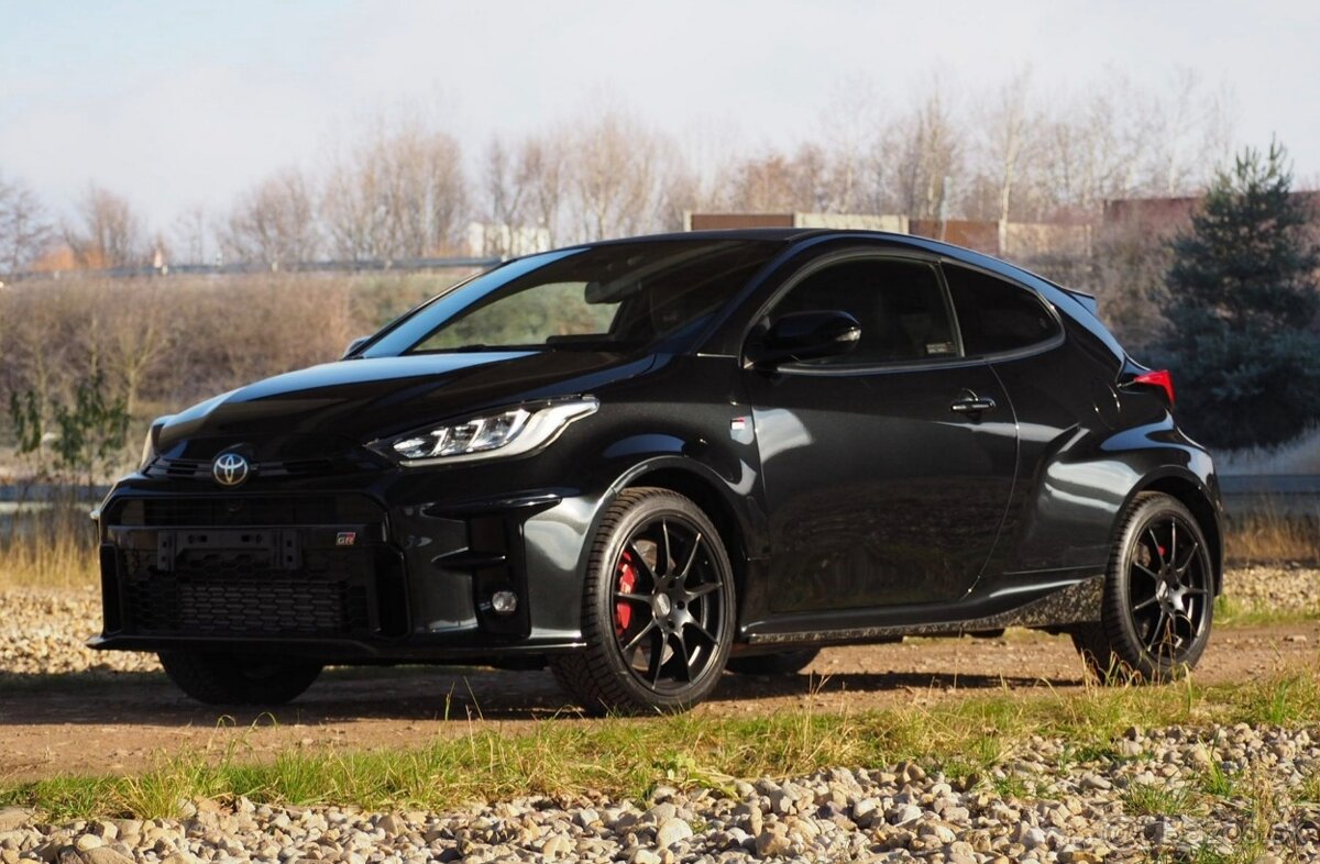 TOYOTA YARIS GR - SPORT/PERFORMANCE