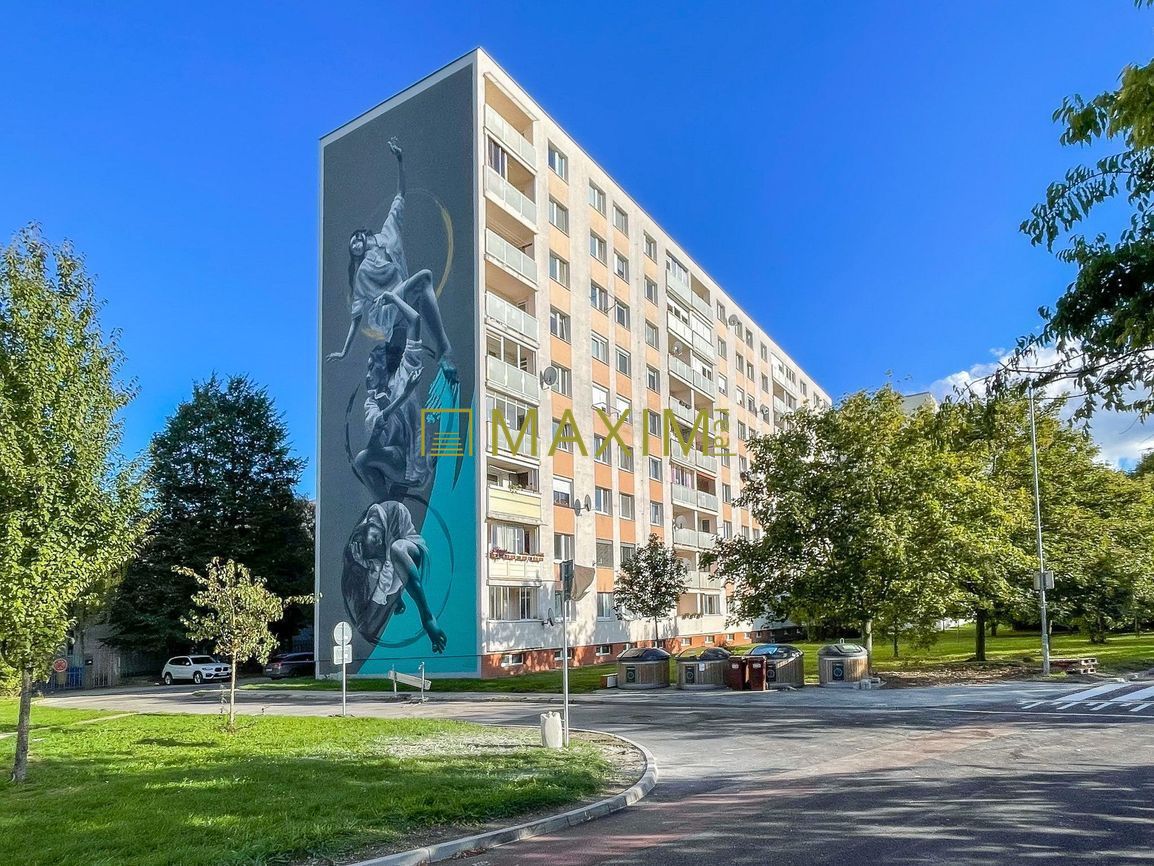 3-izbový byt s lodžiou, 71 m², loggia 4,77 m², L. v. Beethov