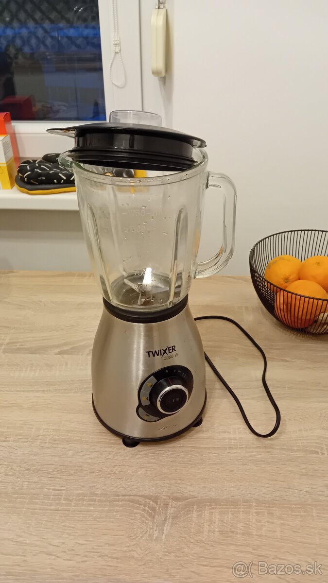 Stolný mixér Eta Twixer 1000W