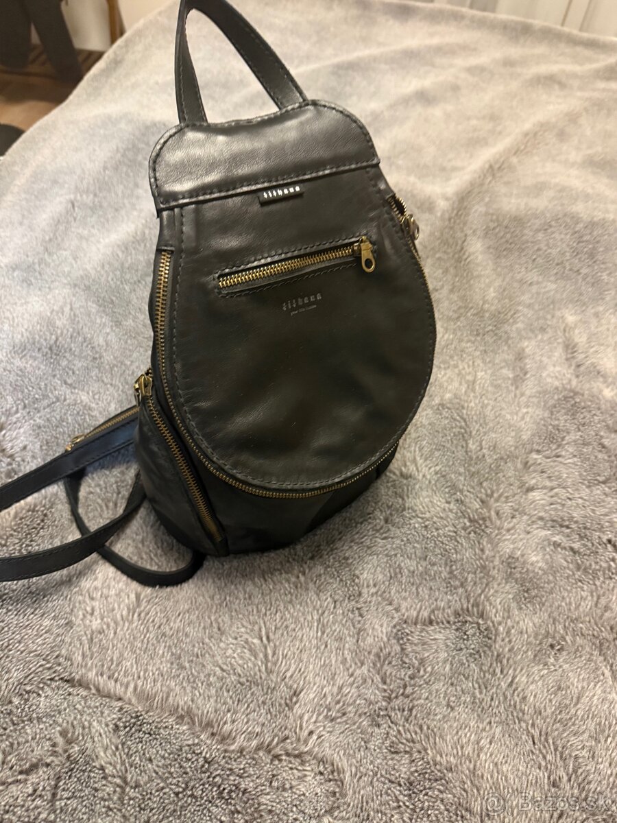 Maly kožený ruksak Tithana