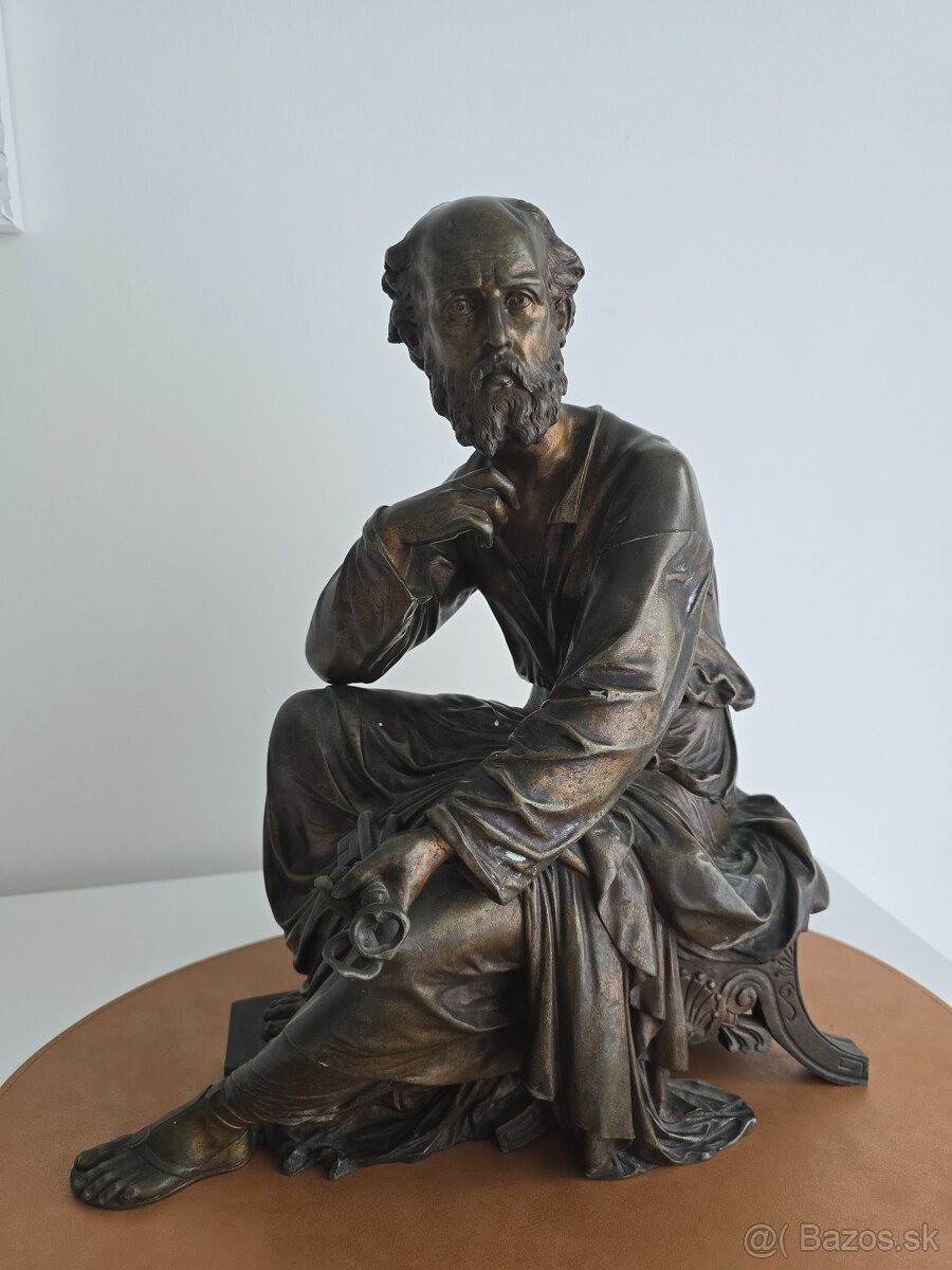 bronzová socha svätého Petra.