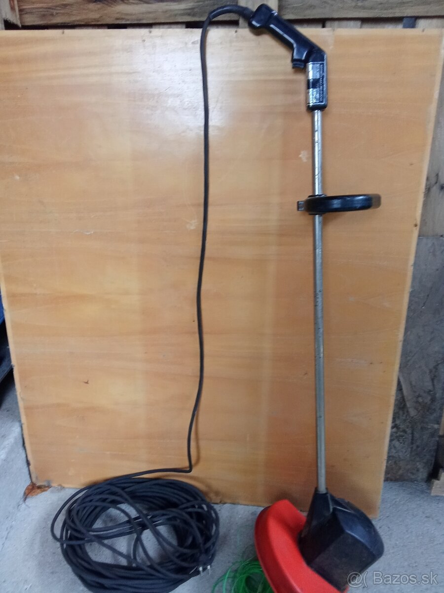 strunová kosačka elektrická