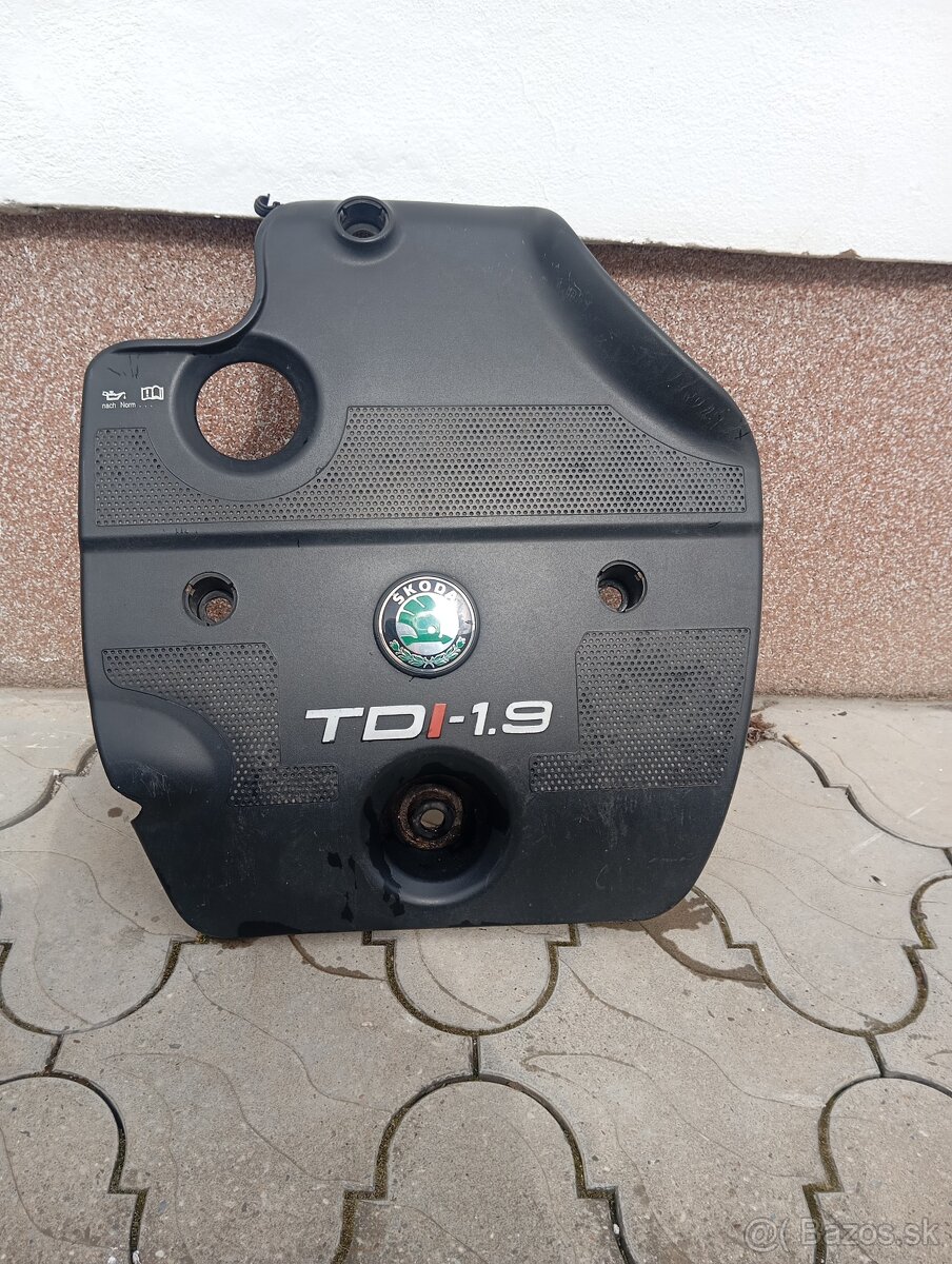 Kryt motora skoda