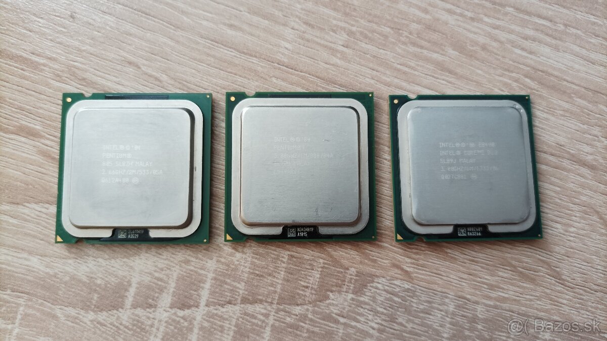 [REZERVOVANÉ] Staré Intel procesory