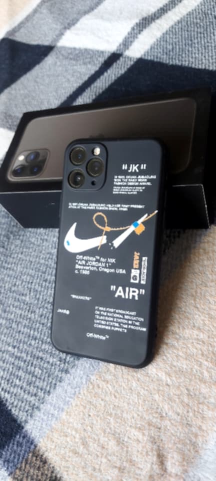 Iphone 11 pro 100%