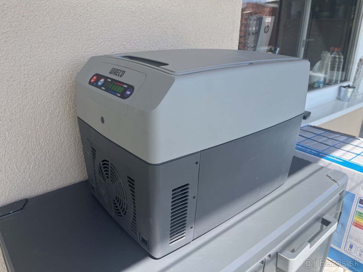 Predam prenosnu auto chladnicku Waeco TC14