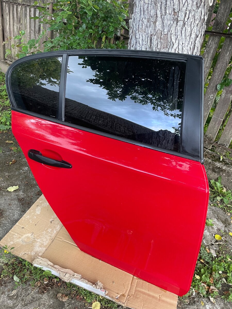 Pravé zadné dvere BMW 1 (e87) /438/ JAPANROT