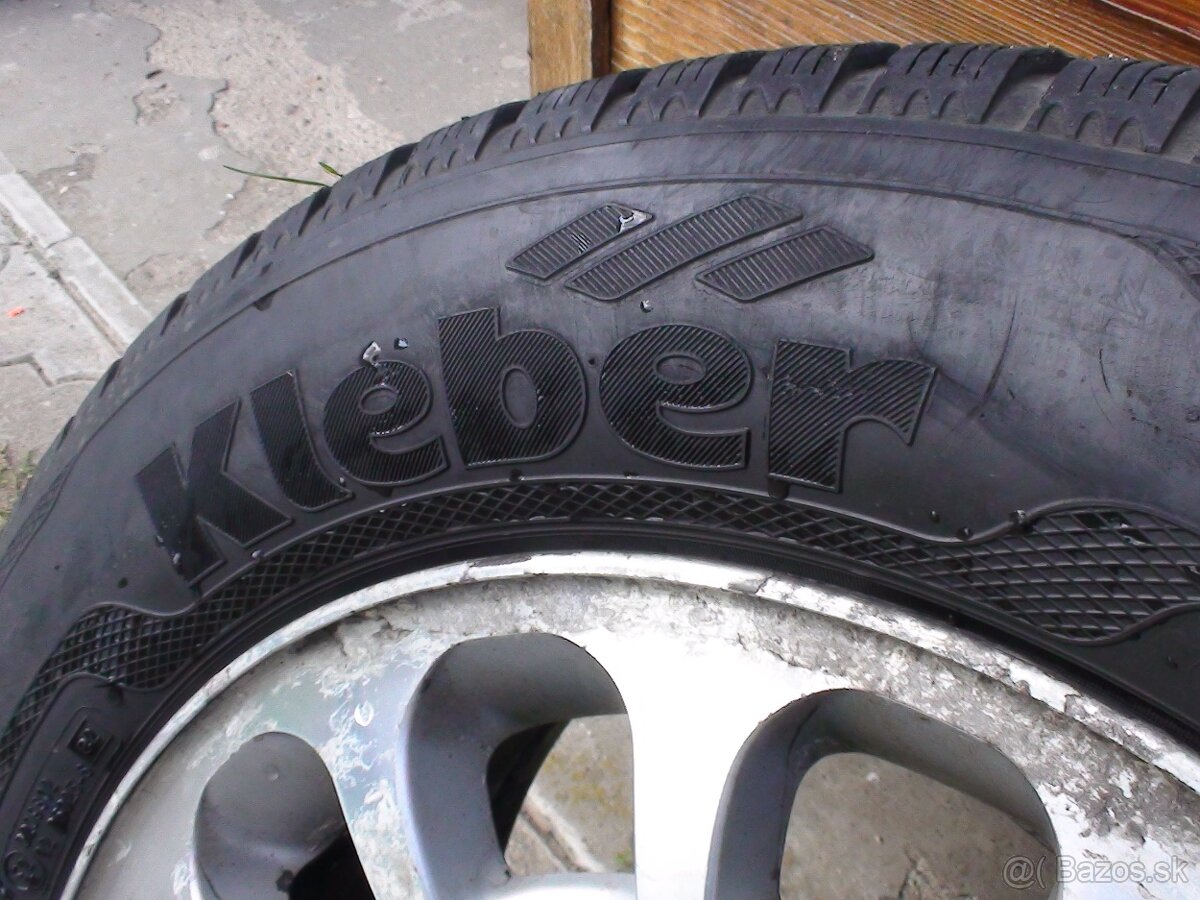 Parádne kolesá na Mercedes E