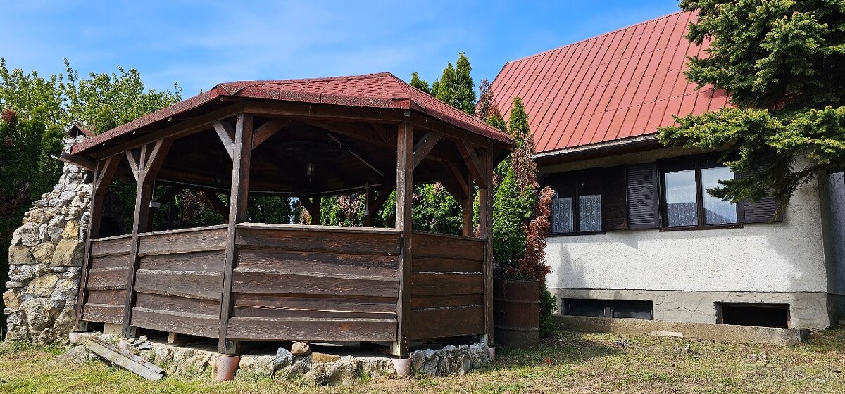 Rekreačná záhradná chatka, Kočín