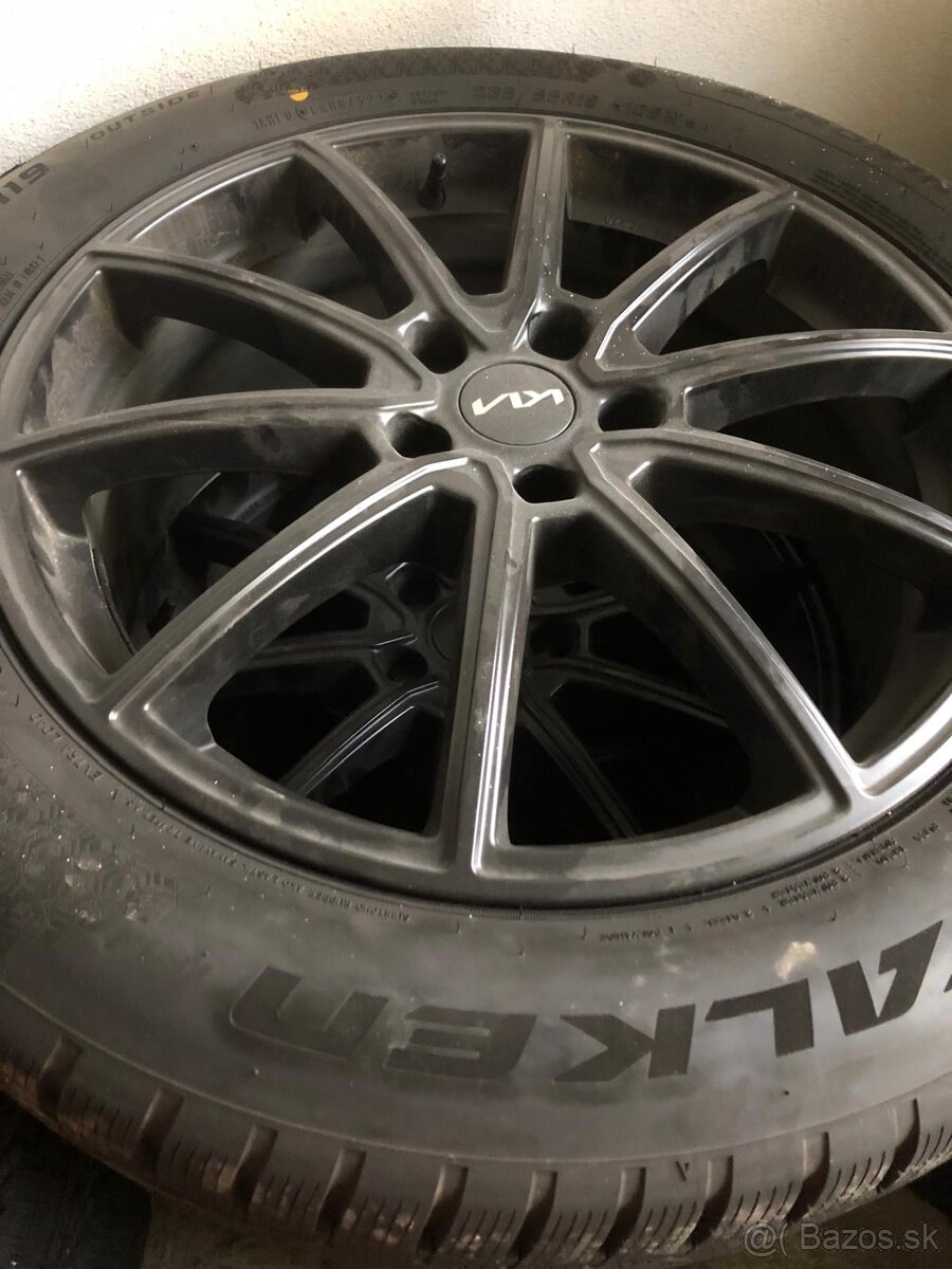 Brock RC32 235/55 R18 zimné