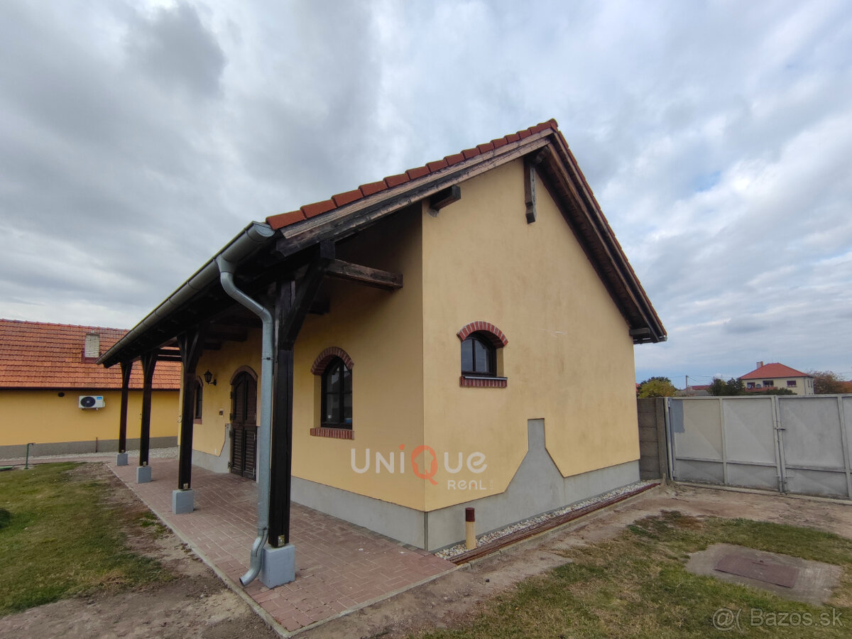 NA PREDAJ ROZOSTAVANÝ RODINNÝ DOM V ZLATNEJ NA OSTROVE