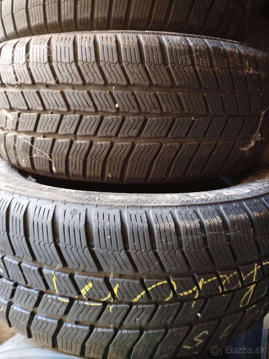 195/55 R15 zimné Barum