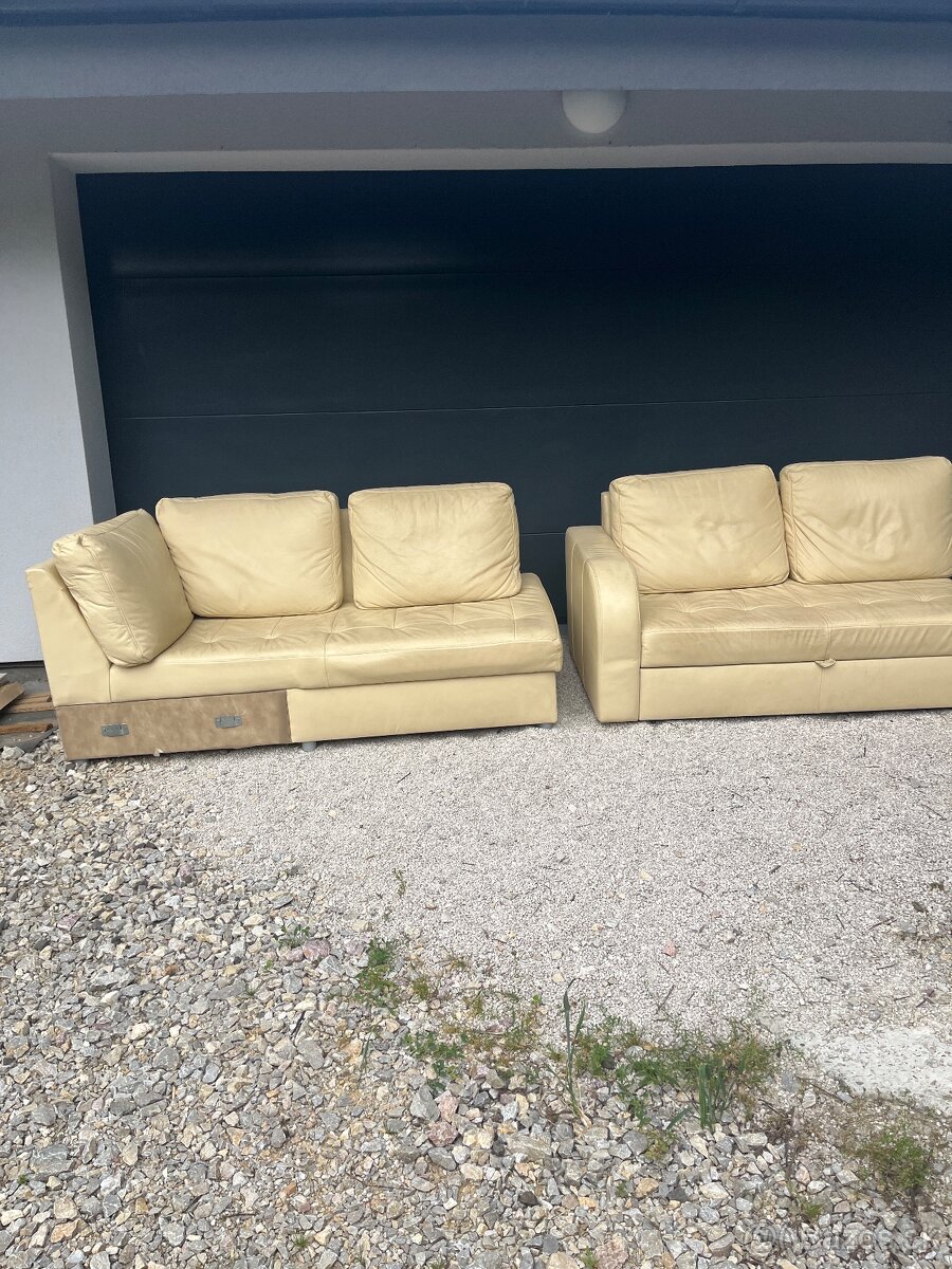 Rohova roztahovacia kožená sedačka