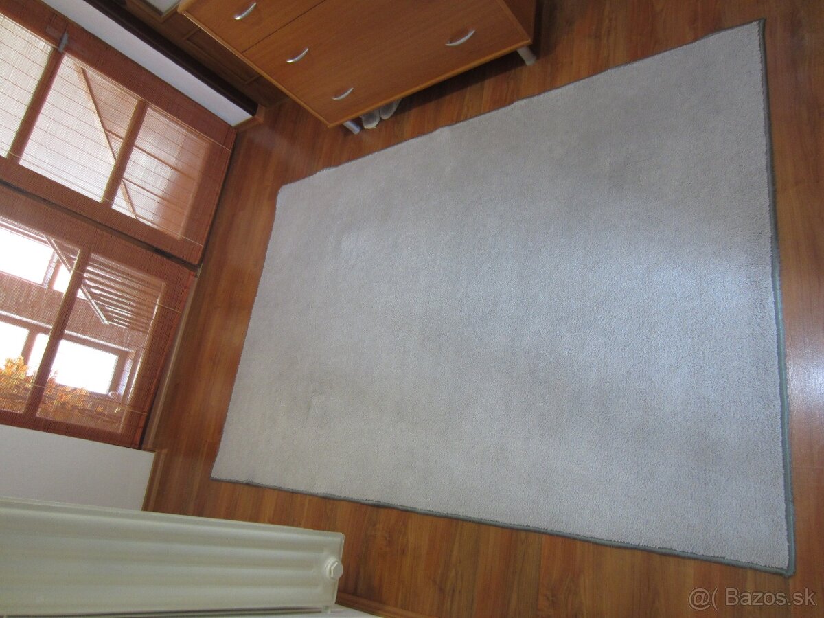 Kusový koberec 150x217cm