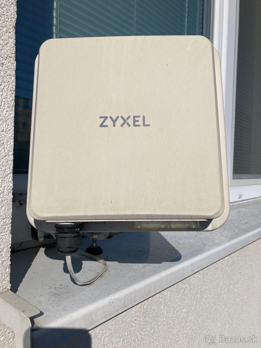 Zyxel NR7103