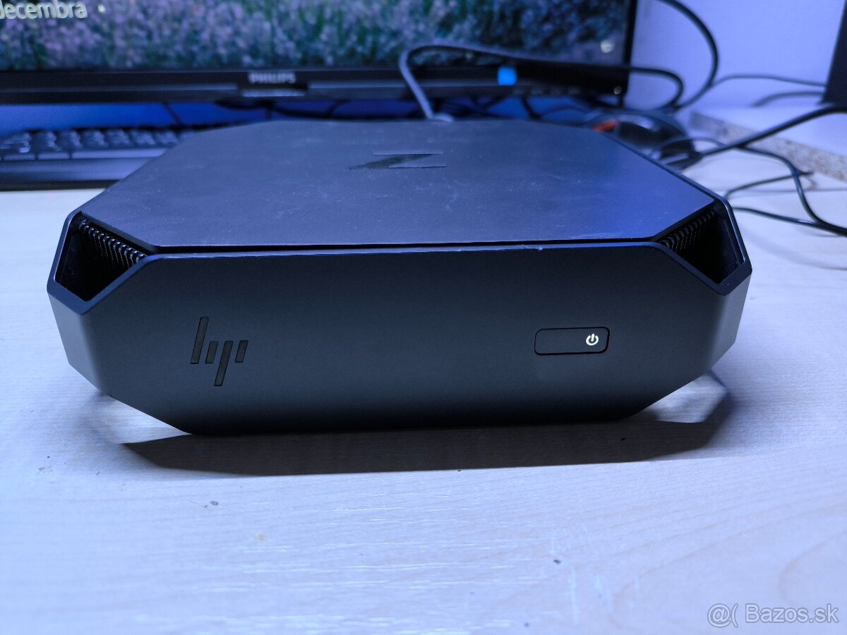 Predám počítač HP Z2 Mini G3 Intel Xeon nVIDIA Quadro