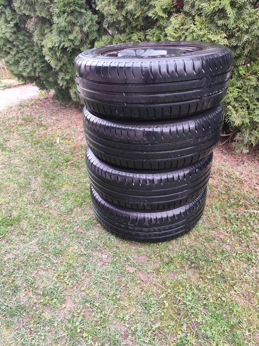Pneumatiky+disky 195x65 R15