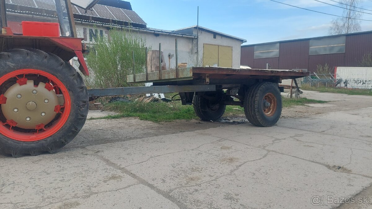 Vyklapacia vlecka