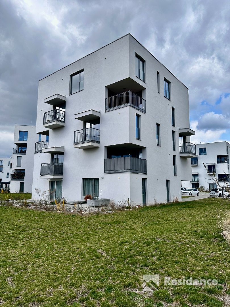 Na prenájom - moderné bývanie s terasou a parkovaním v súkro