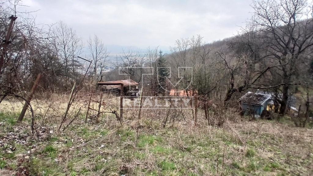 Slnečný pozemok pre Vašu chatku v lone prírody