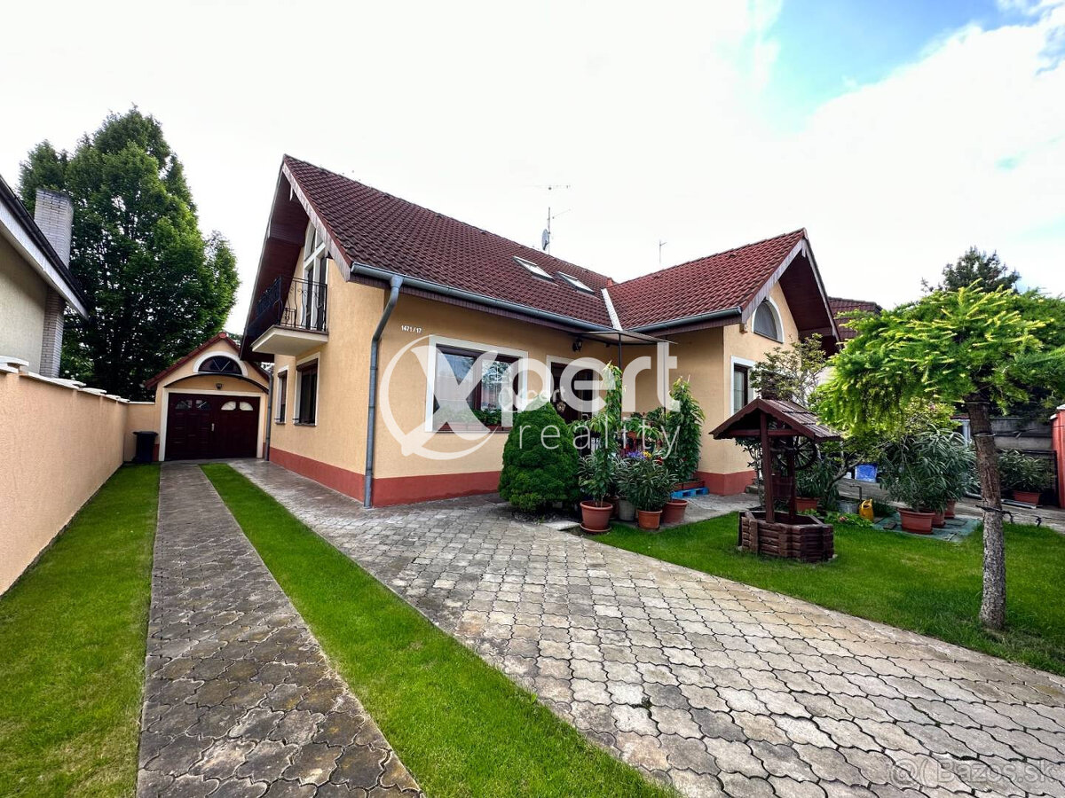 ZNÍŽENÁ CENA. Krásny rodinný dom priamo v centre na predaj