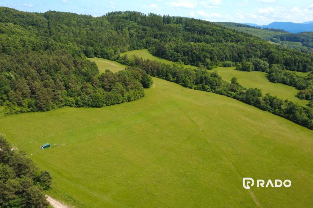 RADO | Veľký pozemok s krásnym výhľadom - Horná Breznica