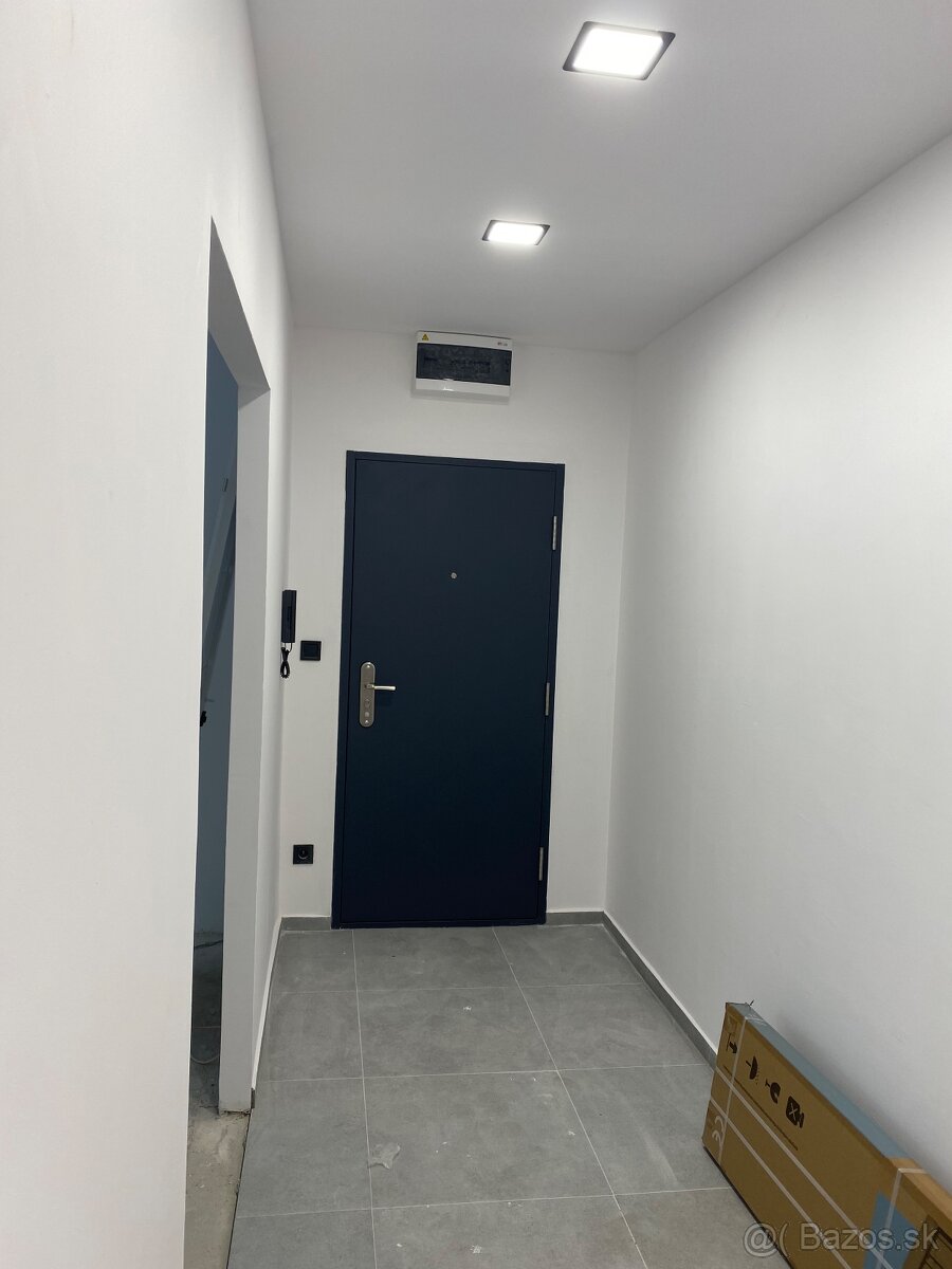 Predám 1 izbový byt s balkónom na Hlinách v Trnave
