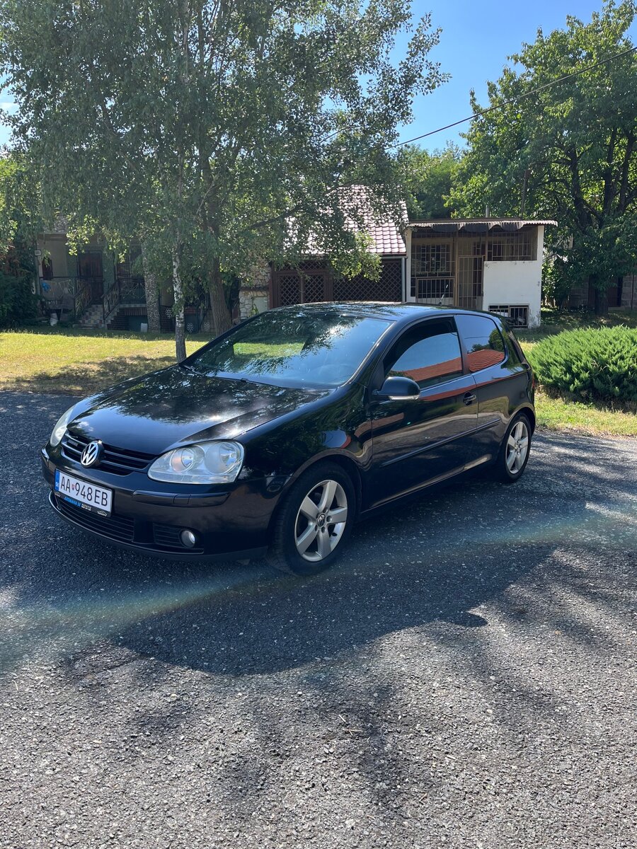 Volkswagen Golf V 1.9 TDi 77kw