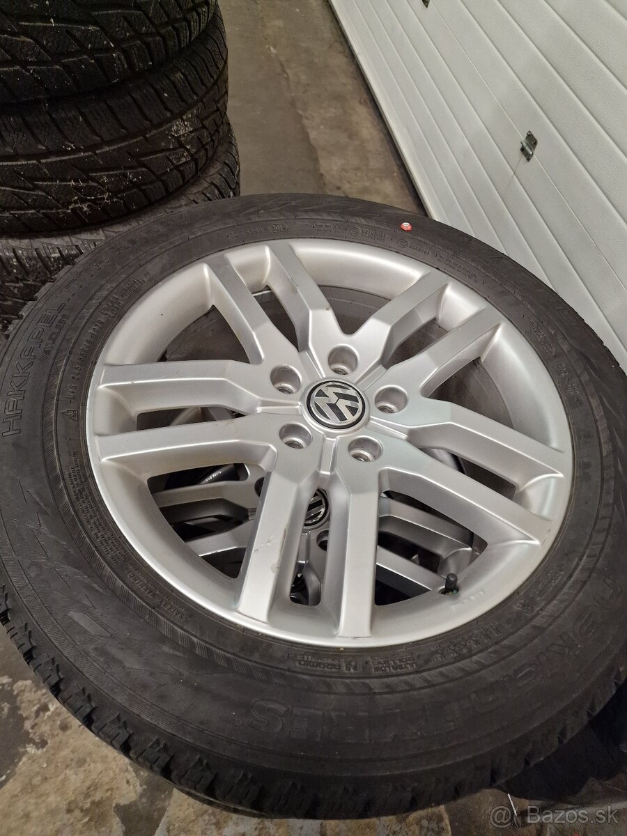 245/55/19 Nokian VW Toareg 5x130