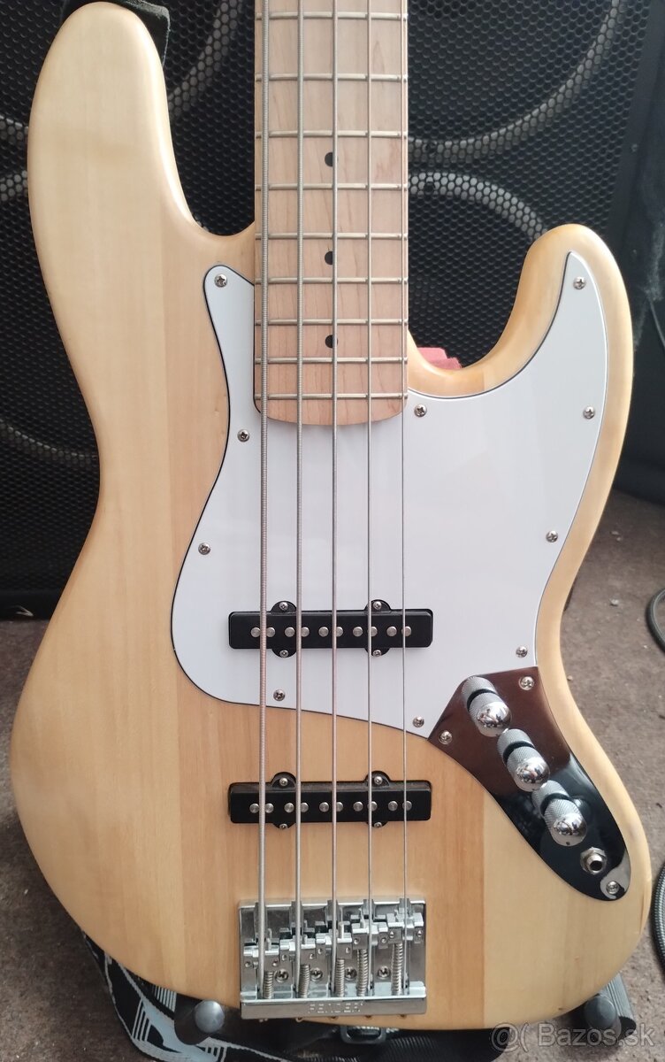 Squier jazz bass 5