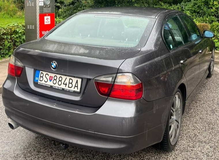 Predám Bmw 3 Typ 390L E90 2.0i r.2008 upravený v top stave