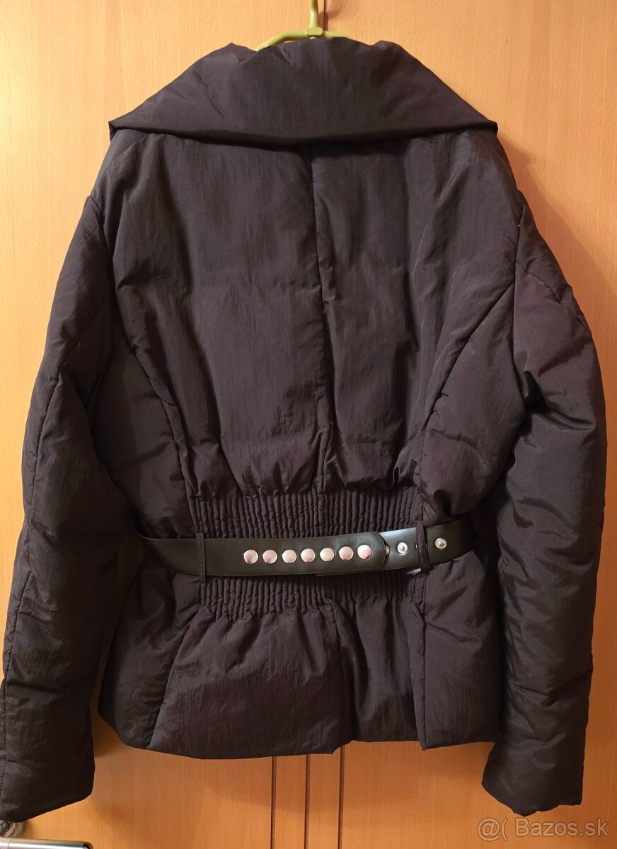 Dámska (dievčenská) vetrovka