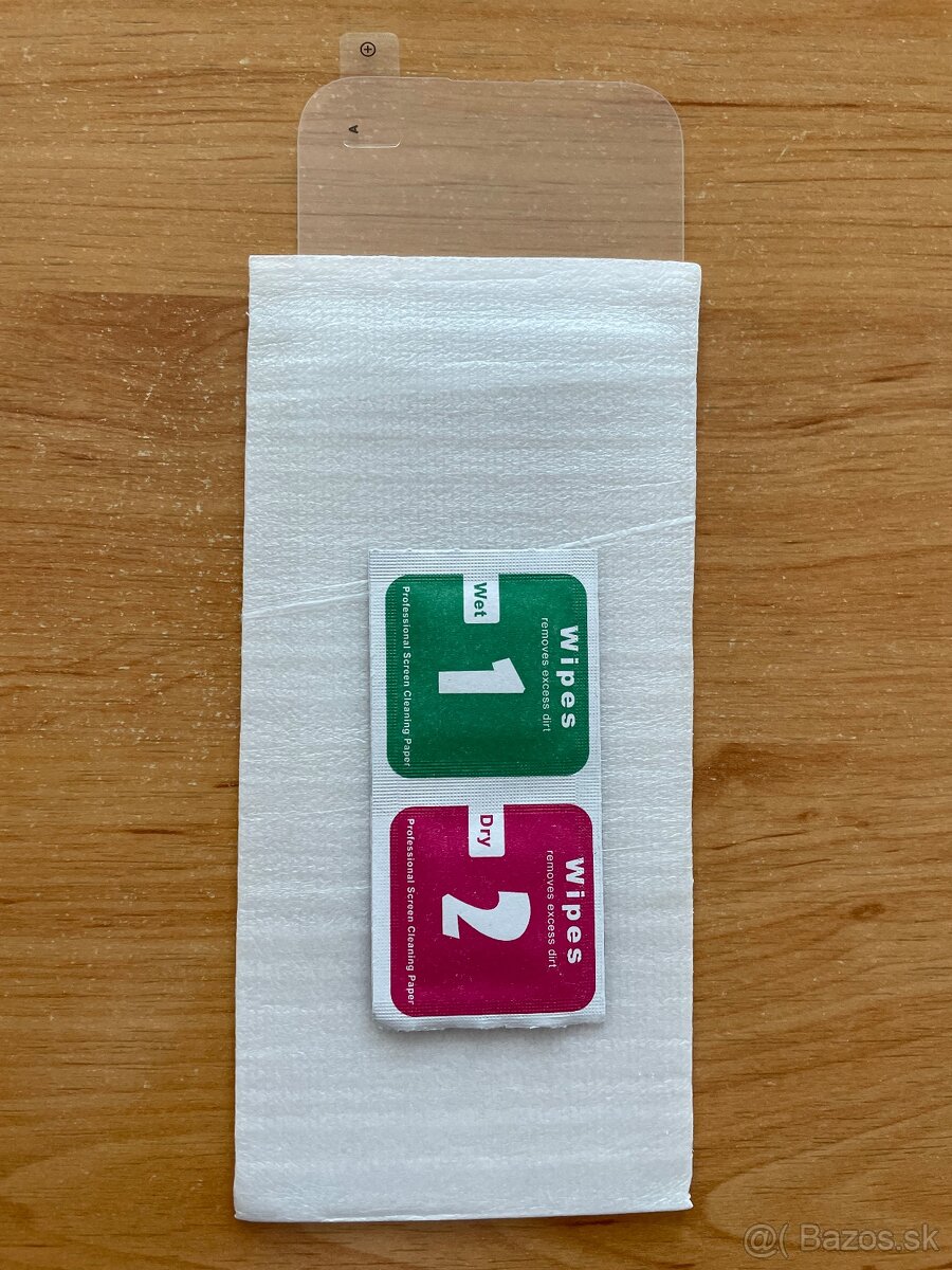 Sklo na iPhone 16,SE a 12mini