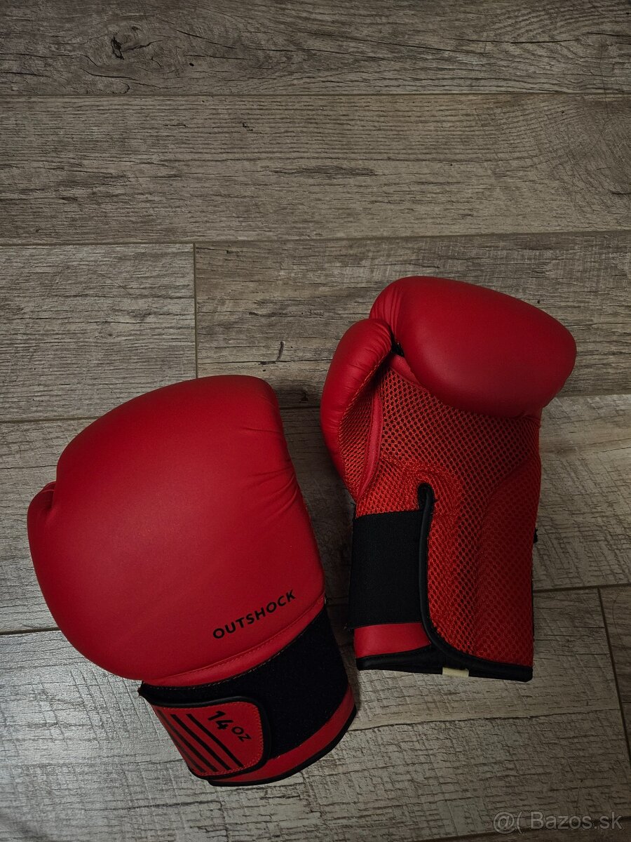 Chrániče a rukavice na box