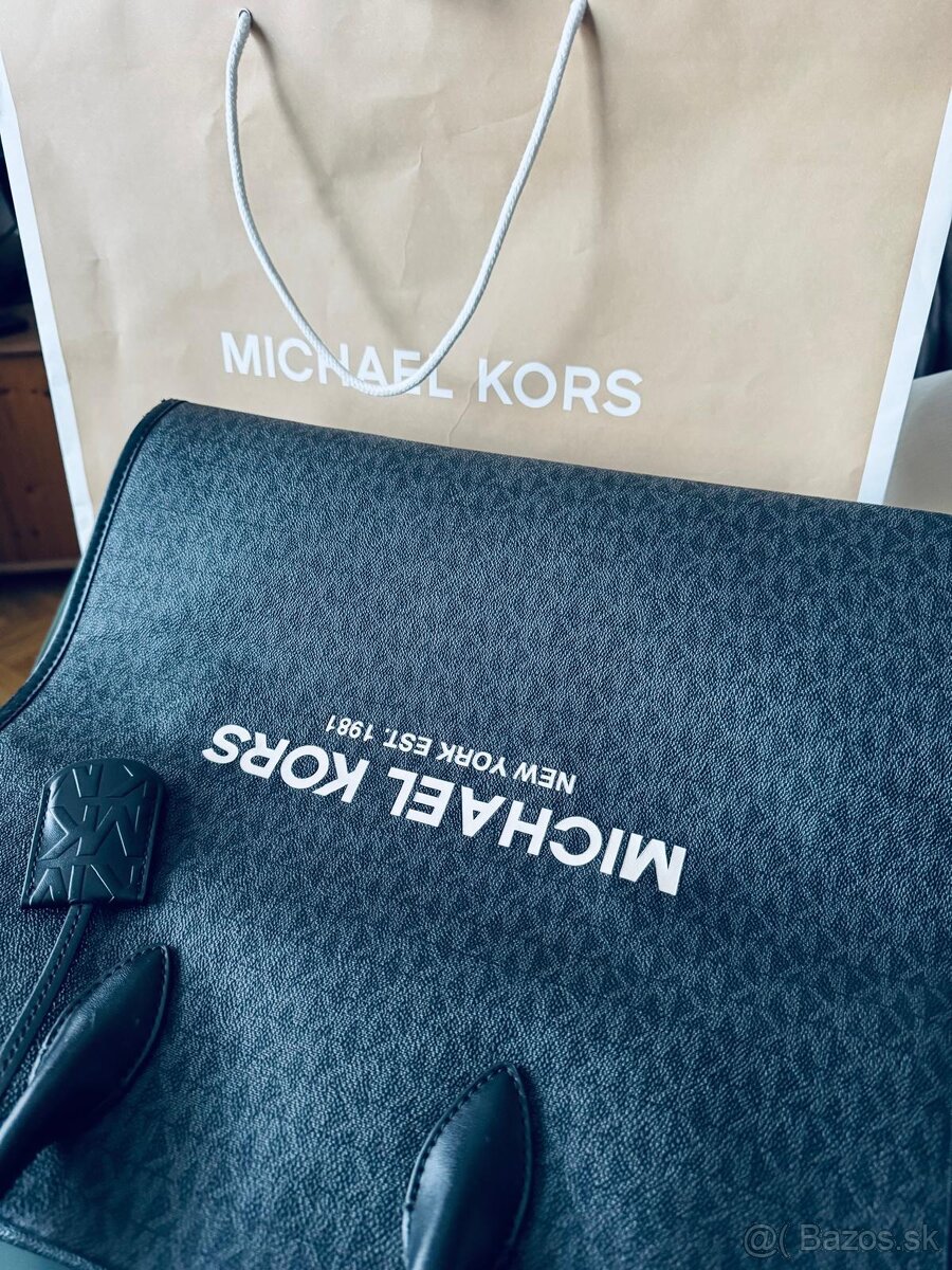 Michael Kors oversize bag