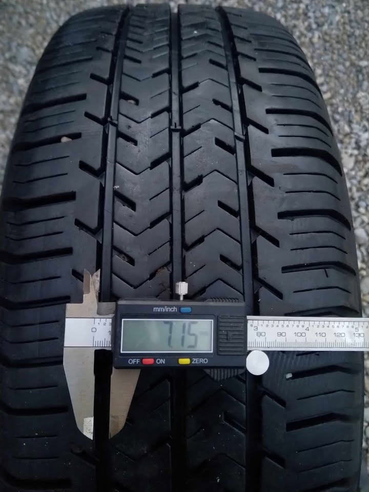 215/65 R 16C letné dodávkové.