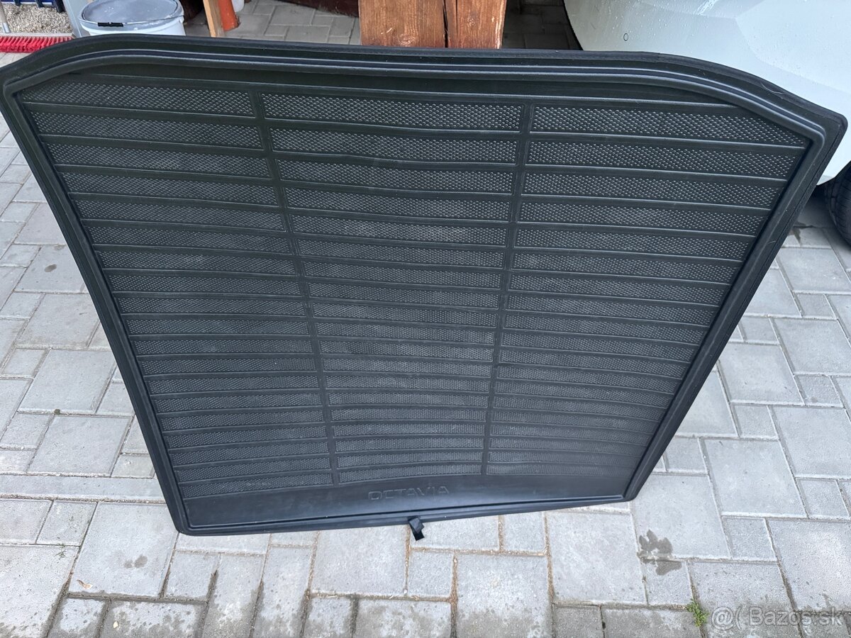 Obojstranný koberec Octavia III Combi