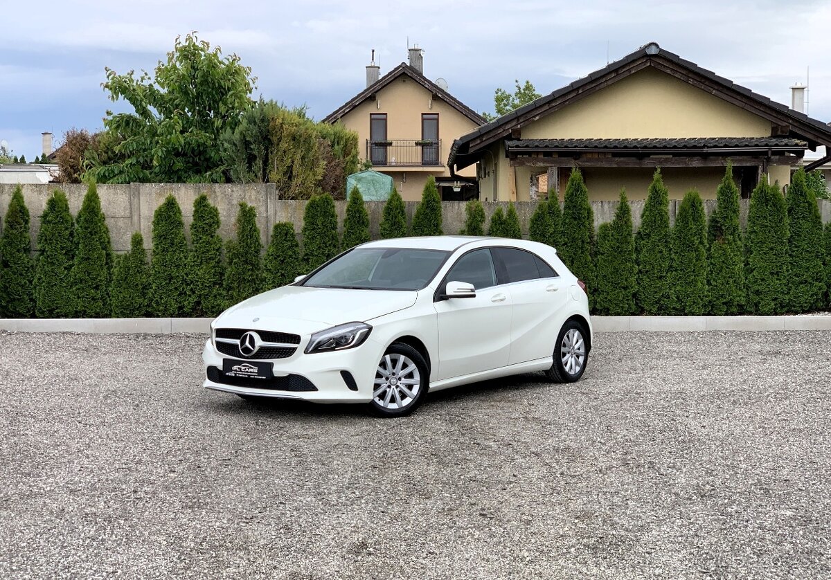 MERCEDES-BENZ A TRIEDA 160 STYLE A/T F1 SR