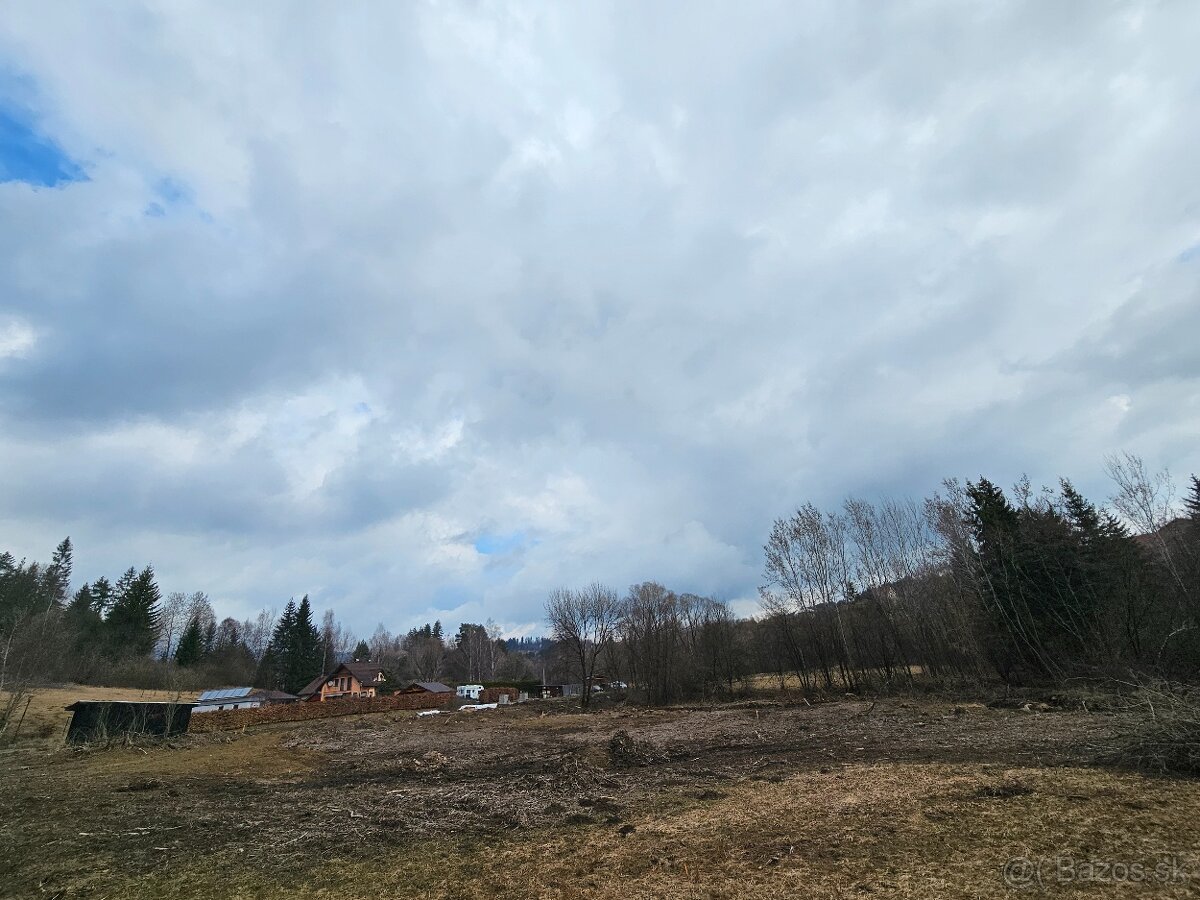 2. Stavebný pozemok Raková pri jazere 860m2