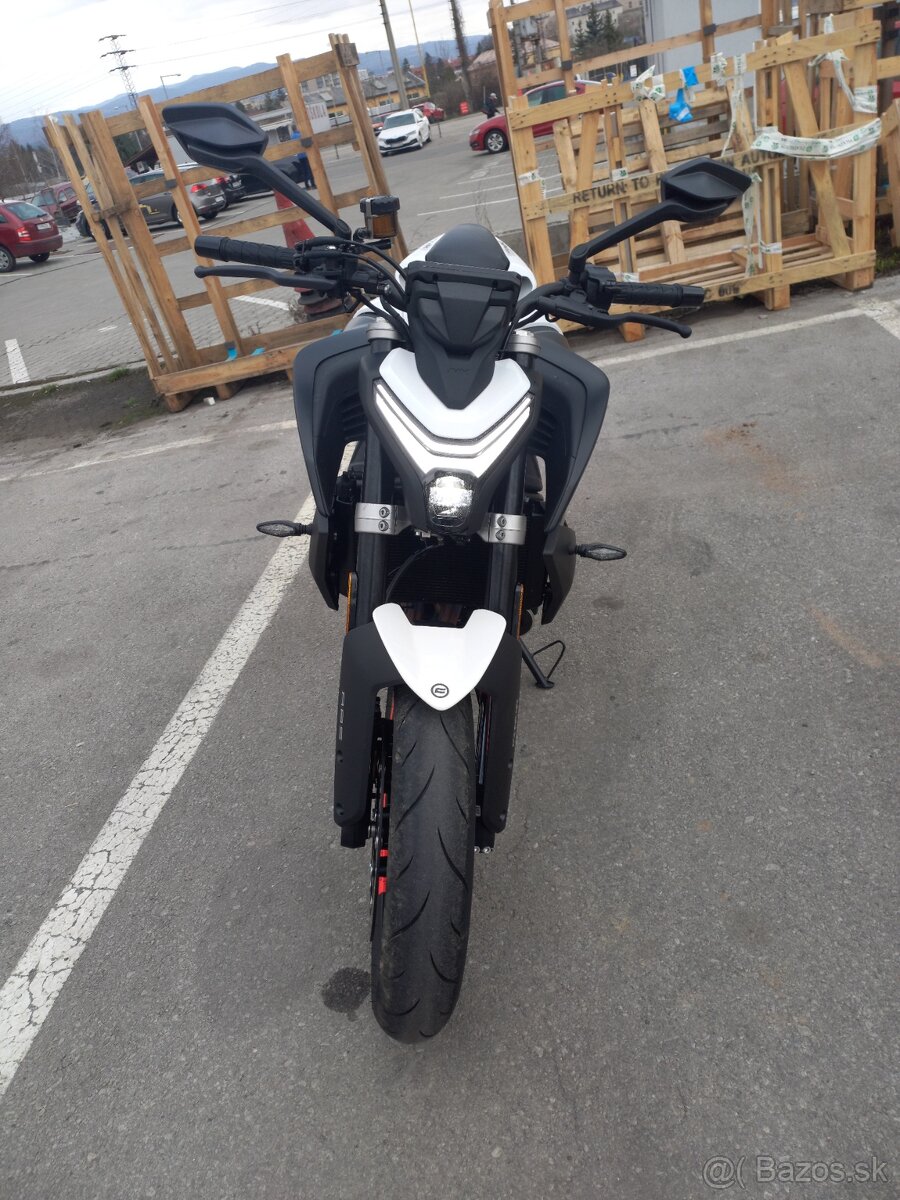 Cf moto NK 450