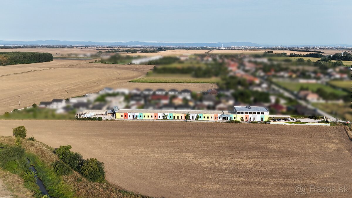 Areál v obci Opoj iba 10 km od Trnavy