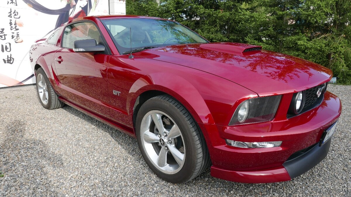 Predam Ford Mustang GT 4.6 - V8 + ZVUK VIDEO