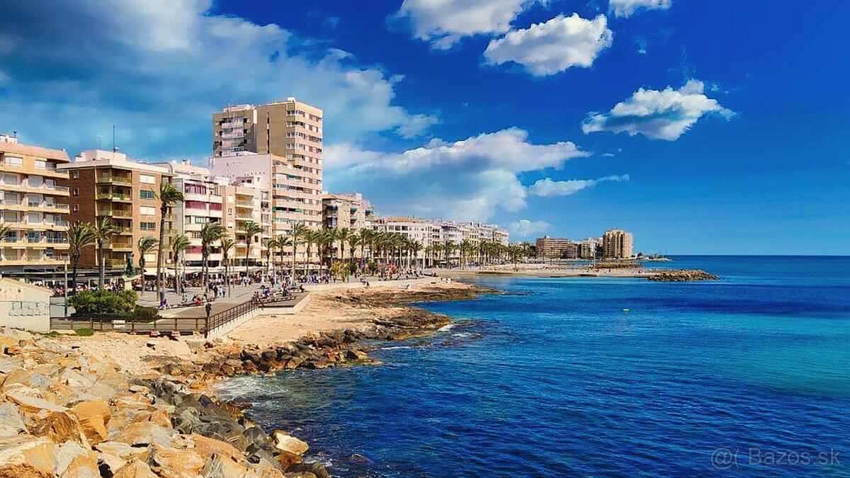Moderné apartmány 300m od pláže v Torrevieja, Alicante