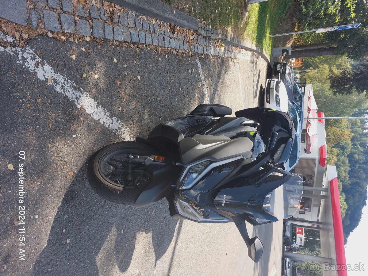 Honda Forza 125