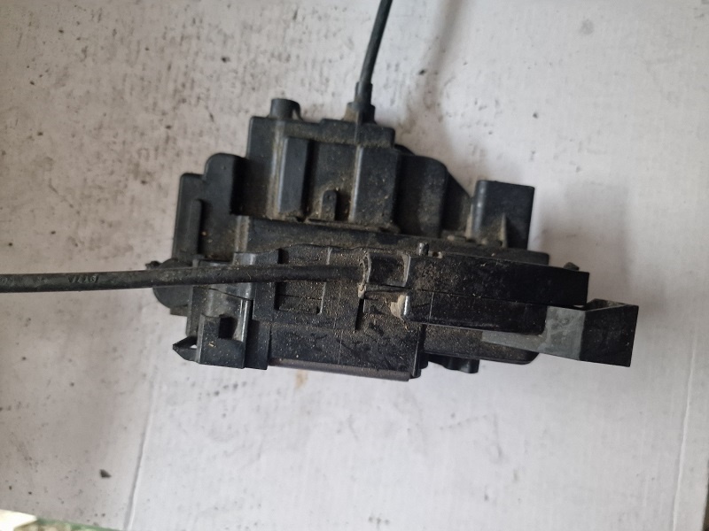 Zámok dverí Renault Modus