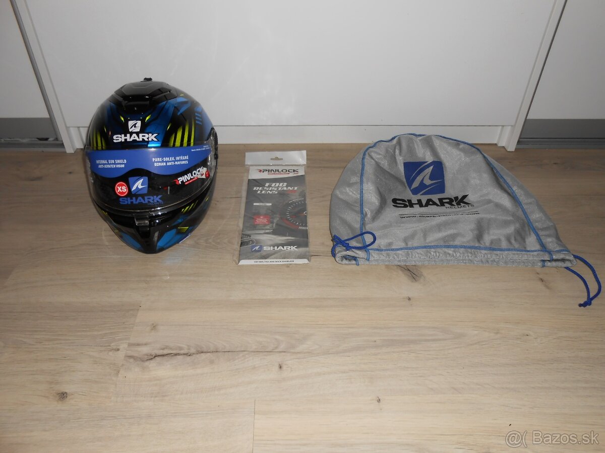 Predam krasnu novu moto prilbu znacky SHARK SPARTAN GT REPLI