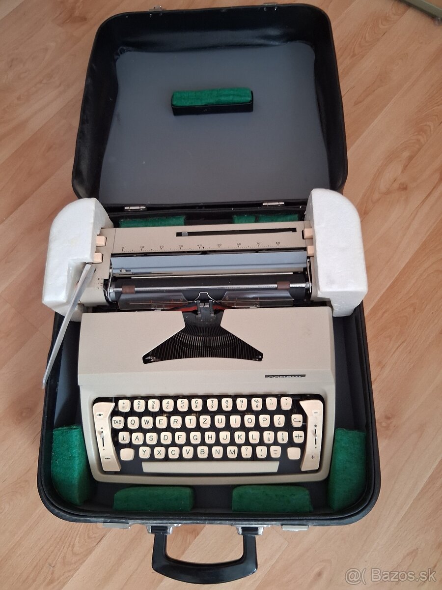 Písací stroj
