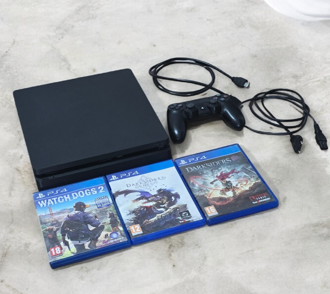 🎮 PlayStation 4 Slim CUH-2216A – 1 TB, TOP stav
