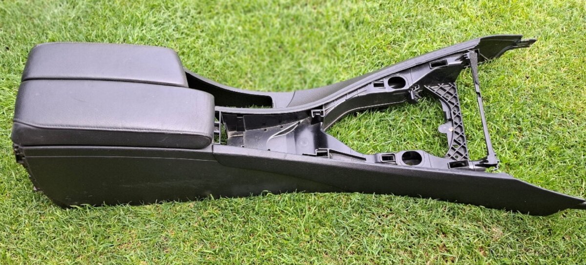 Stredový panel BMW E90 E91