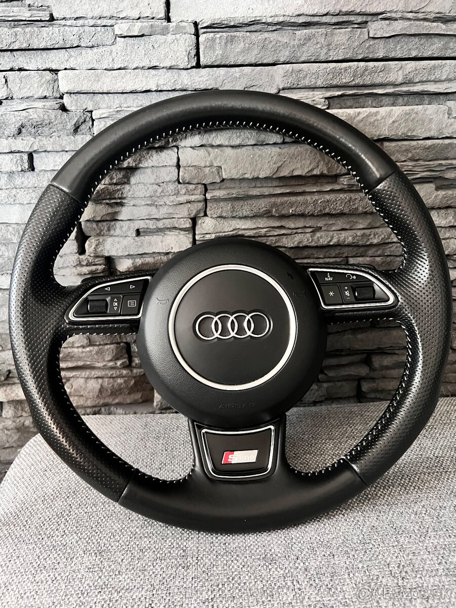 Audi volant